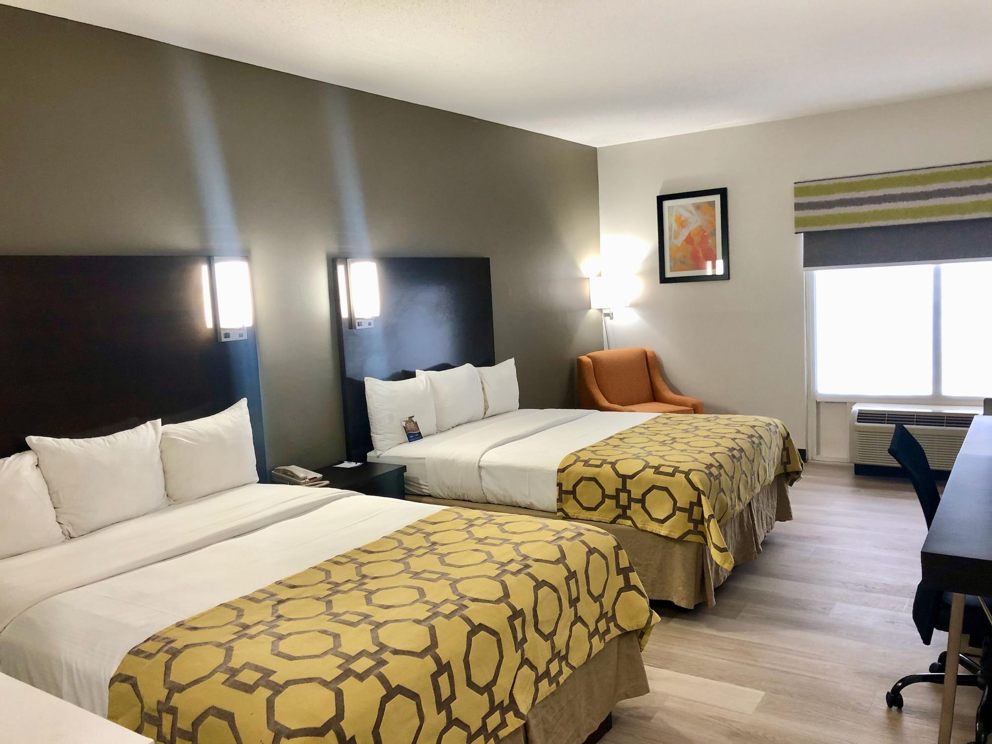 Baymont By Wyndham Warrenton Hotel Exterior photo